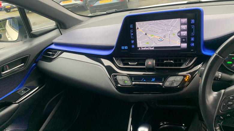 Toyota C-HR 1.8 Hybrid Dynamic 5dr CVT Hybrid Hatchback